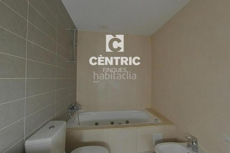 Piso  espacioso con 3 habitaciones ideal familias modernas! en Terrassa