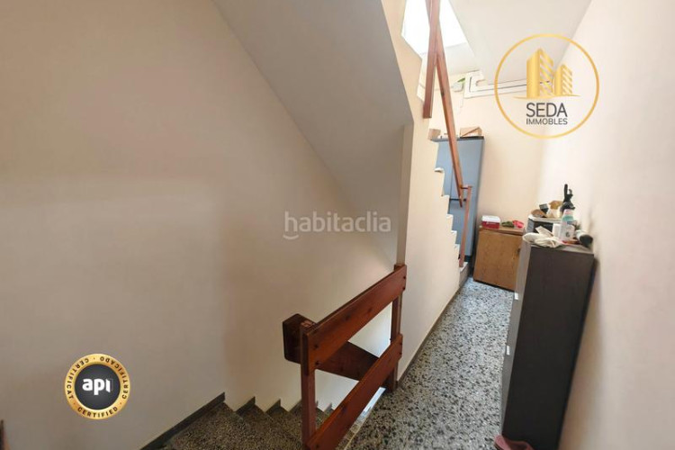 Casa dos viviendas independientes en una sola casa en la gripia – les arenes en Terrassa