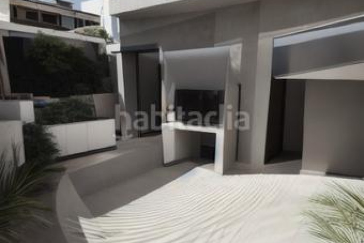 Casa adosada casa estupenda para reformar y economica en Can Boada en Terrassa