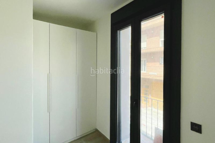 Dúplex  nuevo con terraza y buhardilla en ca naurell en Terrassa