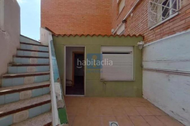 Piso inmueble ilegalmente okupado situado en el passeig del vintidos de juliol 766, bajos 4, , barcelona en Terrassa