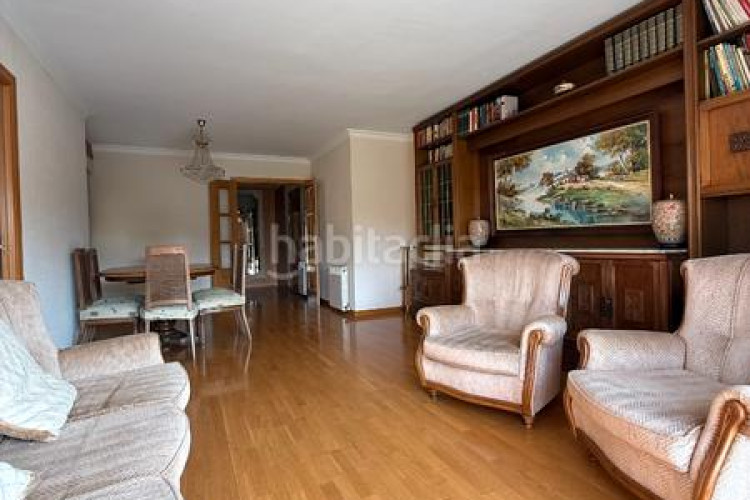 Dúplex ático dúplex, 4 habs.+ 3 wc, ascensor, parking y 2 terrazas. en Terrassa