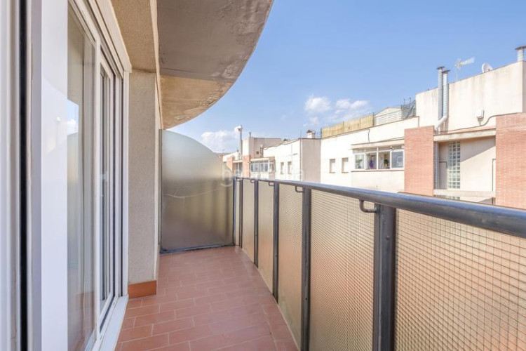 Casa adosada  en venta en can aurell en Terrassa