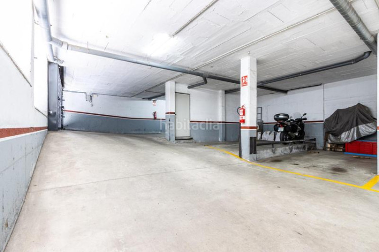 Piso  cantonero totalmente exterior plaza de parking opcional en Terrassa