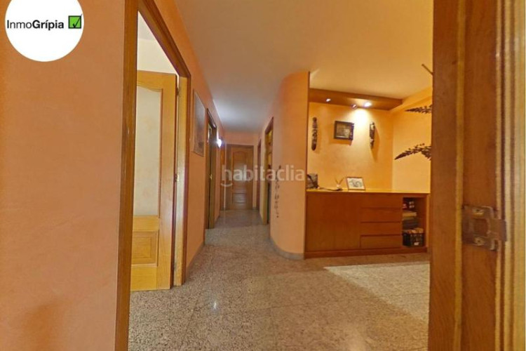 Piso  en venta en les arenescan montllorla grípia08227 en Terrassa