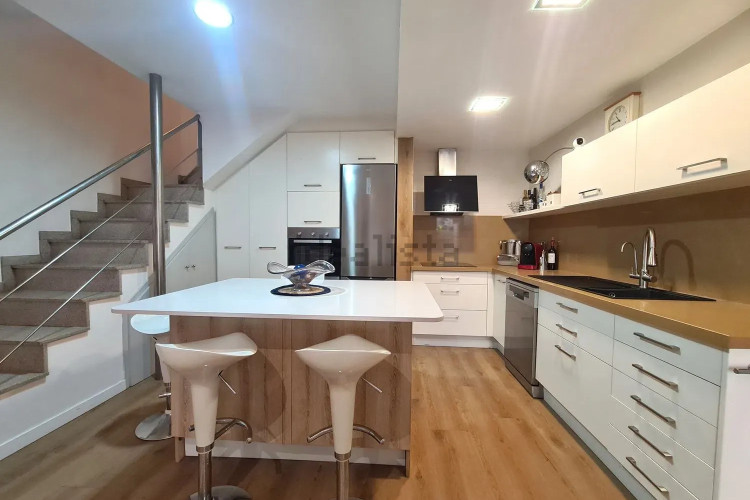 Chalet adosado en Barrio Roc Blanc