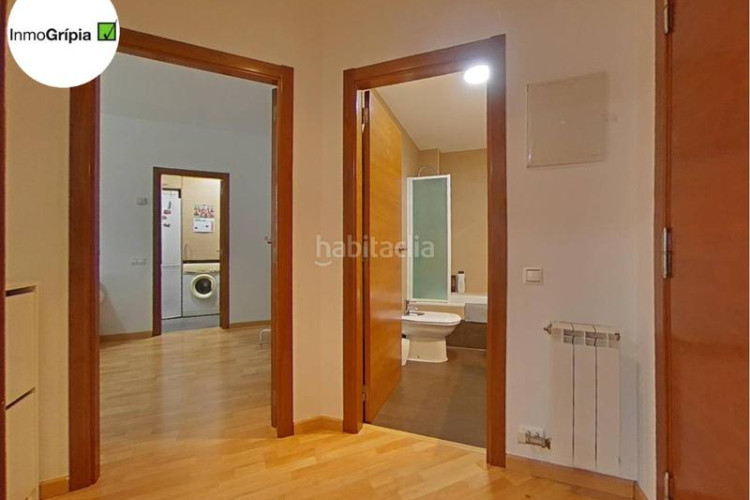 Piso vivienda seminueva de 2 habitaciones con parking en Terrassa