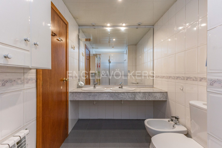 Vallparadu00EDs - Antic Poble de Sant Pere