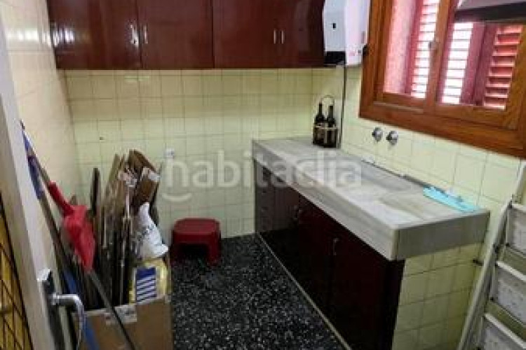 Casa  cantonera, ideal para 2 familias en Ca n'Anglada Terrassa