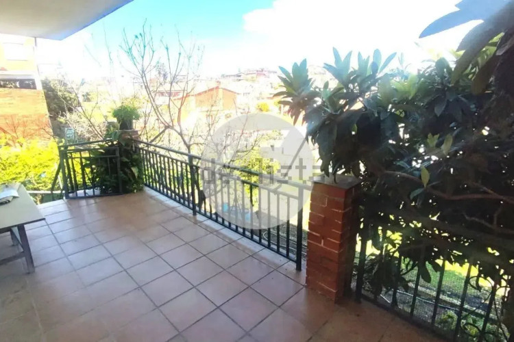 Casa independiente en calle del Camerun