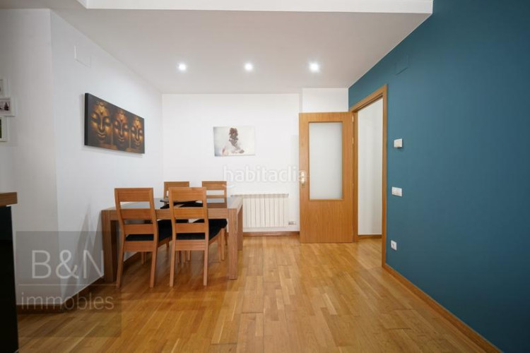 Piso te vas a enamorar de su carácter! amplio, luminoso, con zona comunitaria y plaza de párquing con trastero en Terrassa
