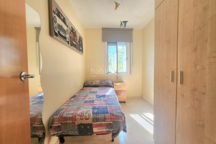 Piso 3 dormitorios, piscina, parking y trastero en Terrassa