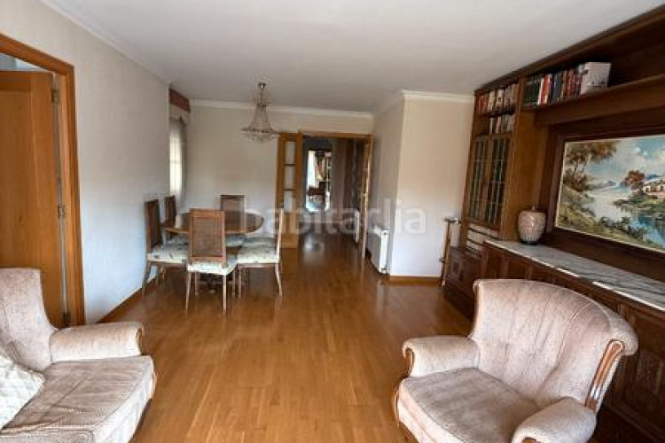 Dúplex ático dúplex, 4 habs.+ 3 wc, ascensor, parking y 2 terrazas. en Terrassa