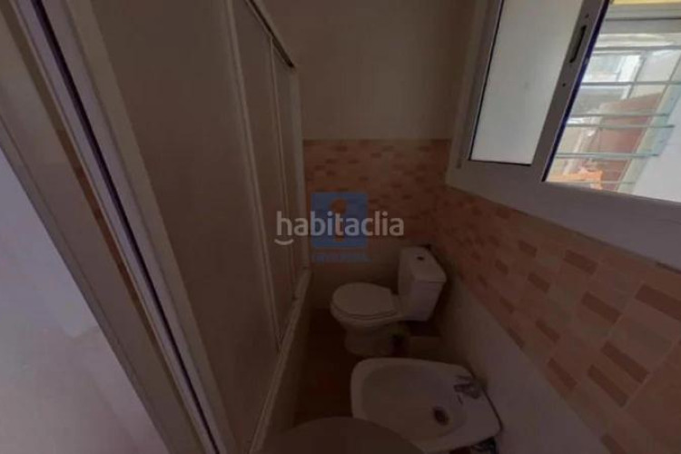 Piso inmueble ilegalmente okupado situado en la calle del renaixement 3, 12, , barcelona en Terrassa