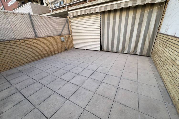 Les Arenes - La Gru00EDpia  Can Montllor