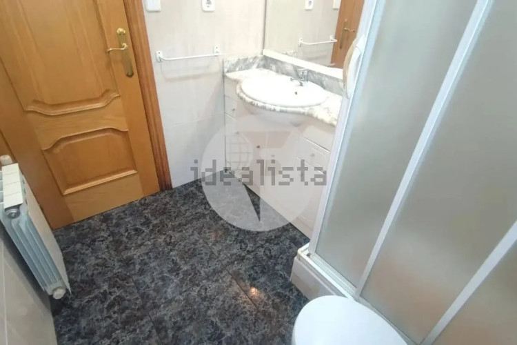 Casa independiente en calle del Camerun