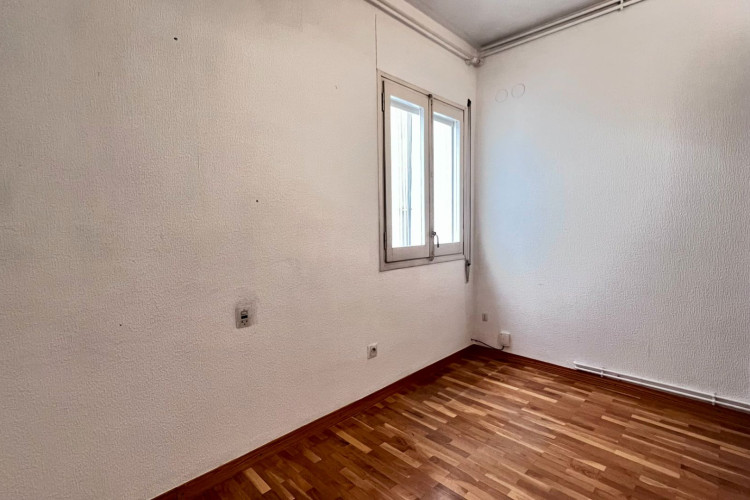 Carrer de Prat de la Riba, Vallparadu00EDs - Antic Poble de Sant Pere