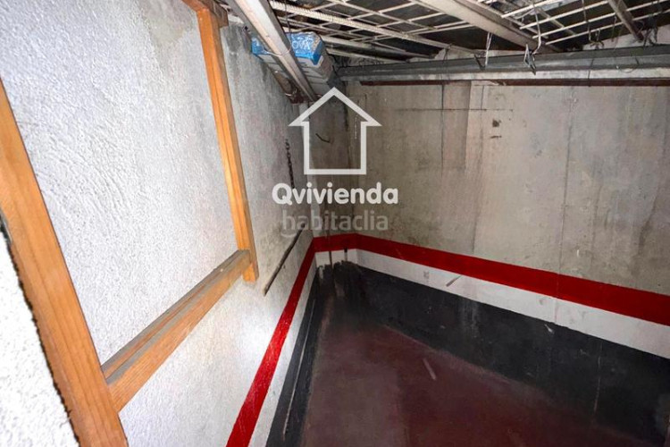 Ático  de 3 habitaciones con gran balcón en av glories catalanes, en Terrassa