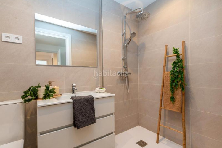 Dúplex zona de sant pere. dúplex de obra nueva de 3habs. + 2lav. + patio+ balcón en Terrassa