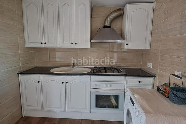 Ático atico totalmente reformado. 2 hab. dobles. 2 terrazas. amplio estudio. en Terrassa