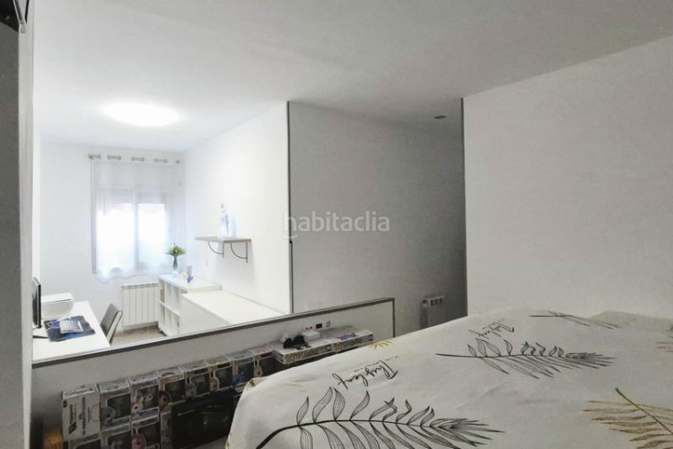 Piso Sant Pere Nord. calle girona. piso seminuevo de 3habs + 2lav. + patio + pk + trastero en Terrassa