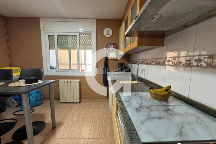 Piso magnífico piso con terraza en Sant Pere Nord Terrassa