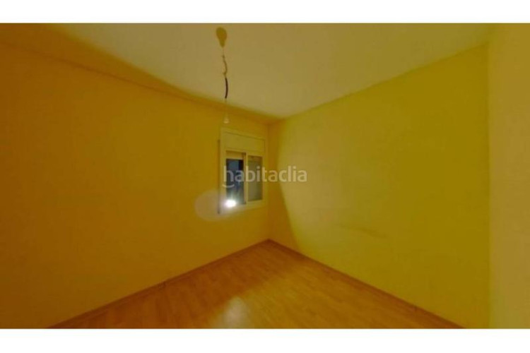 Piso  en venta en escola industrialplaça de catalunya en Terrassa