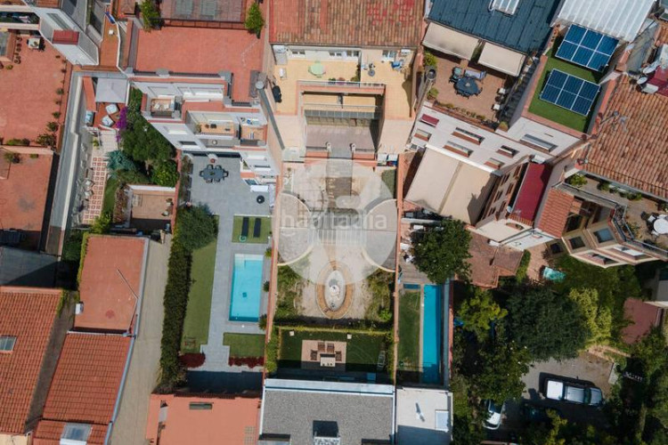 Dúplex joya modernista en el corazón en Barri del Centre Terrassa