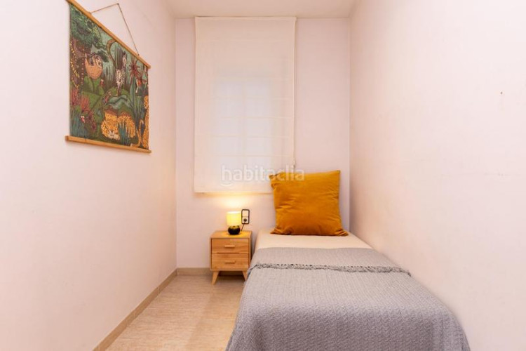 Planta baja en calle de galileu 341 jardí privat amb espai verd únic i amb pàrquing en Terrassa