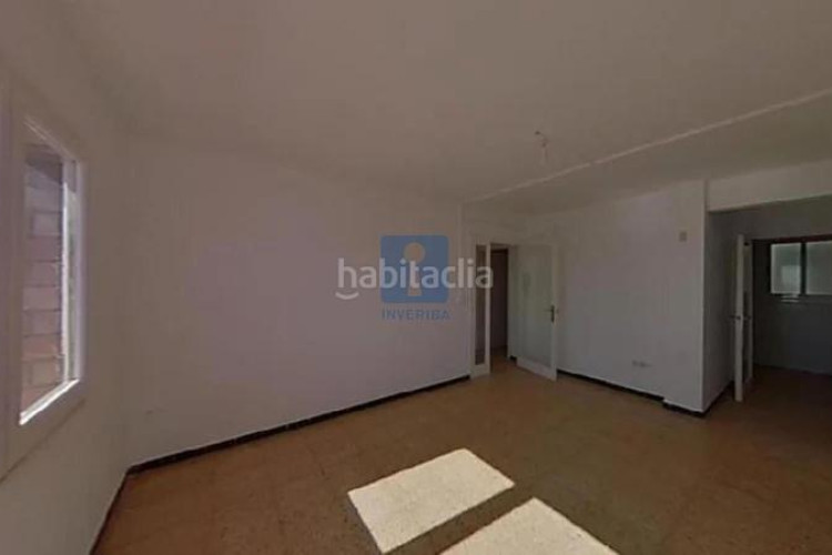Piso inmueble ilegalmente okupado situado en la calle marinelo bosch 17, 52, , barcelona en Terrassa