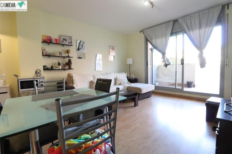Piso precioso piso con terraza de 50m2 en Vallparadís - Antic Poble de Sant Pere Terrassa