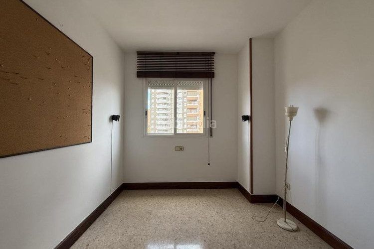 Ático luminoso ático 4habs y 2baños + grande terrazza en Sant Pere Nord en Terrassa