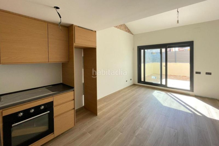 Dúplex  nuevo con terraza y buhardilla en ca naurell en Terrassa