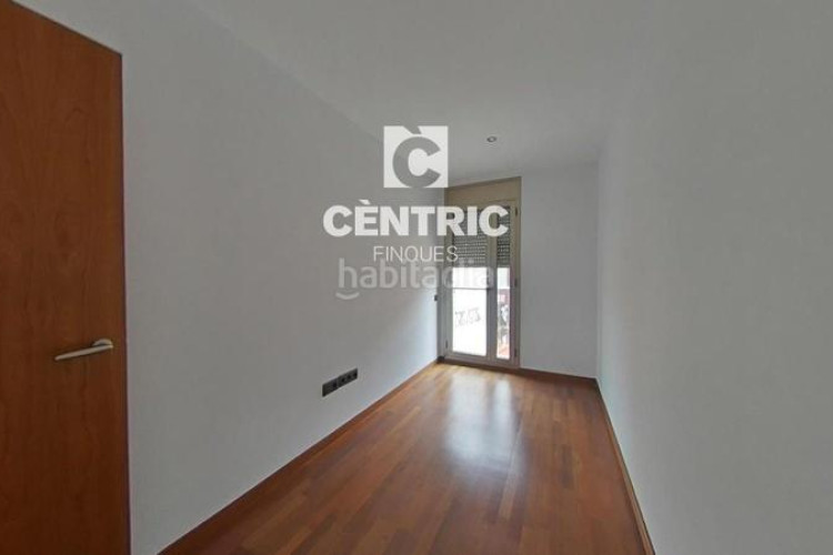 Piso  espacioso con 3 habitaciones ideal familias modernas! en Terrassa