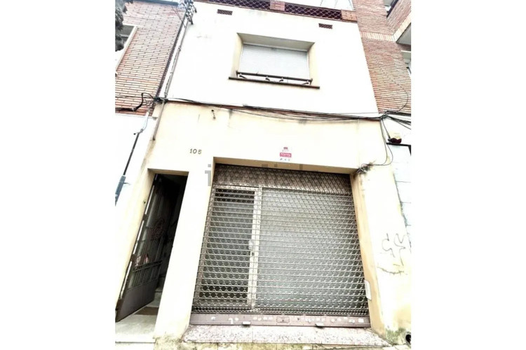 Casa independiente en calle de Josep Trueta
