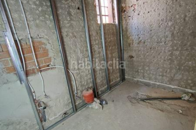 Casa adosada adosado en venta en centre, 3 dormitorios. en Terrassa