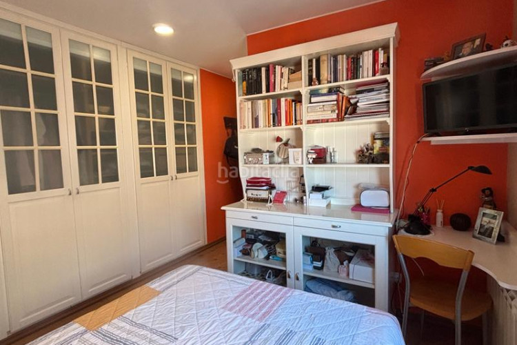 Dúplex impecable duplex en el corazón de pere parres a dos minutos del centro con parquing incluido en Terrassa