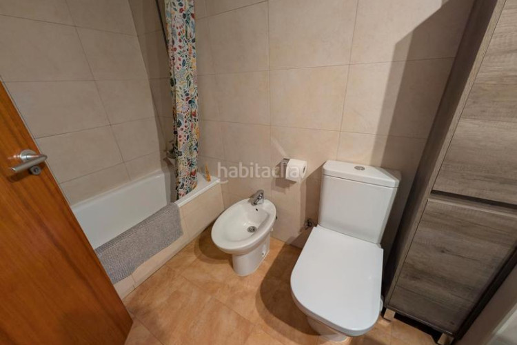 Piso zona de Egara. soleado piso de 2habs. + 1lav. en Terrassa