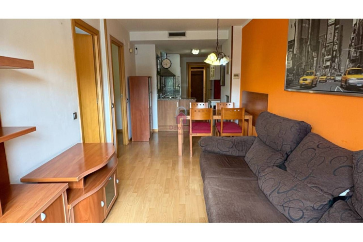 Poetesa Capara, Sant Pere Nord