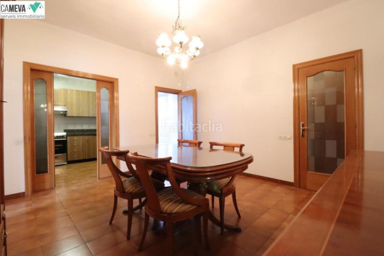 Piso 4 habitaciones y balcón en La Maurina Terrassa