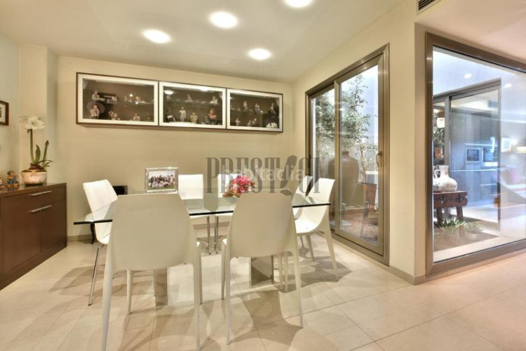 Casa espectacular casa en venta cerca de la avenida jaume i! en Terrassa
