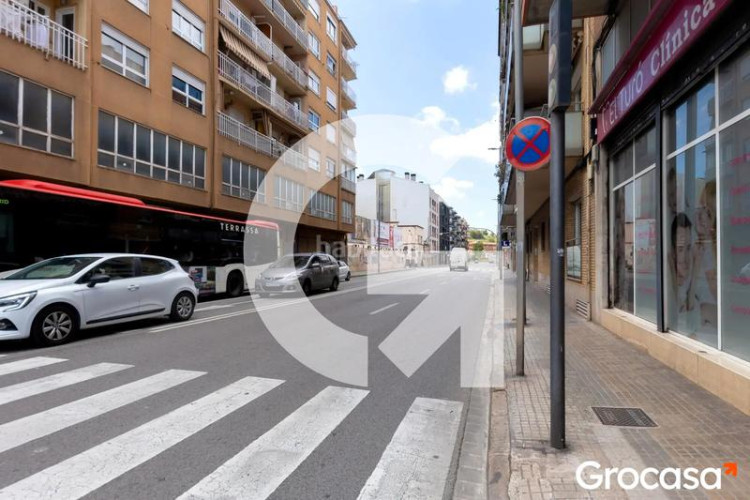 Piso precioso piso cerca de del centro en La Cogullada Terrassa