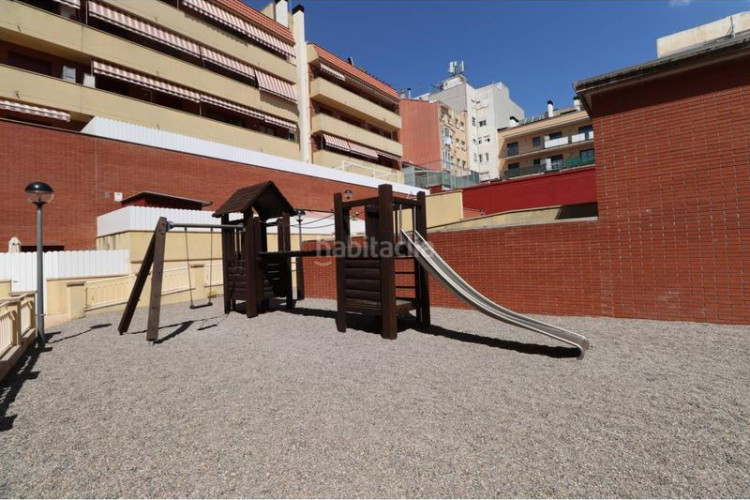 Piso Cementiri Vell, unico en la zona en Cementiri Vell Terrassa