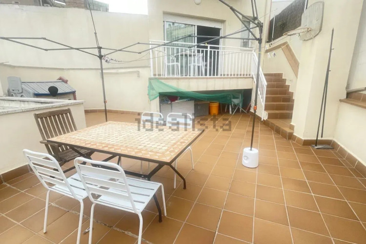 Piso en plaza del Mestre Serrat