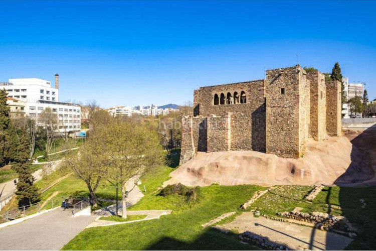 Piso  noble con frente al parc de vallparadís (museu tèxtil) en Terrassa