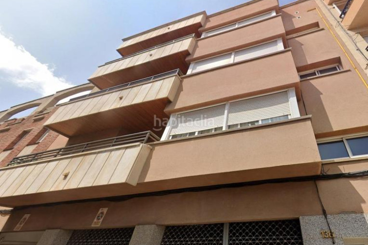 Piso oportunidad para inversores! en Ca n'Aurell Terrassa