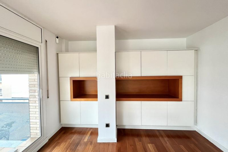 Dúplex exclusivo ático-dúplex con 2 terrazas privadas y luz natural en Sant Pere Nord en Terrassa