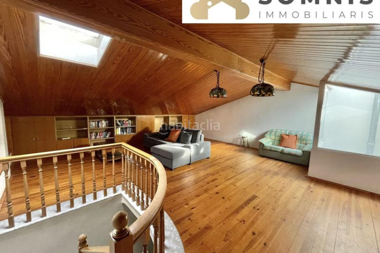 Casa adosada casa en las arenas con piscina en Les Arenes - La Grípia - Can Montllor Terrassa