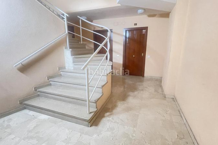 Piso zona de sant pere. piso de 3habs. + 2lav. + balcón + trastero + piscina comunitaria en Terrassa
