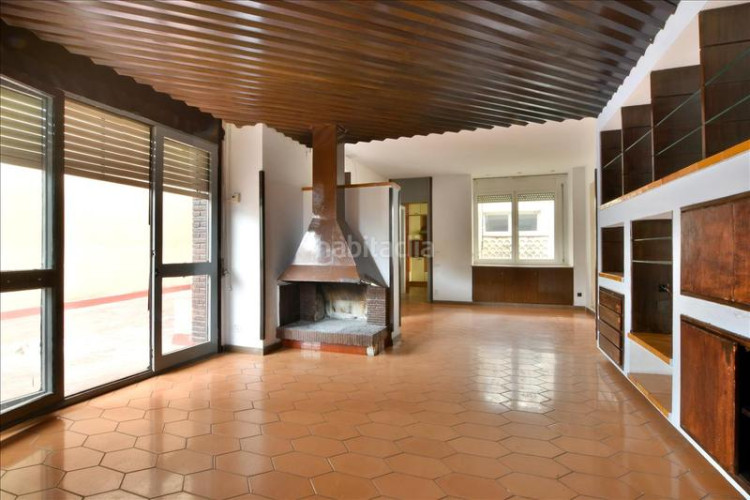 Dúplex piso en calle mare de deu del pilar en Cementiri Vell Terrassa